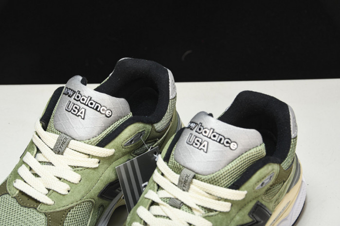jjjjound x new Ba1an*e 990v3 “olive” m990jd3